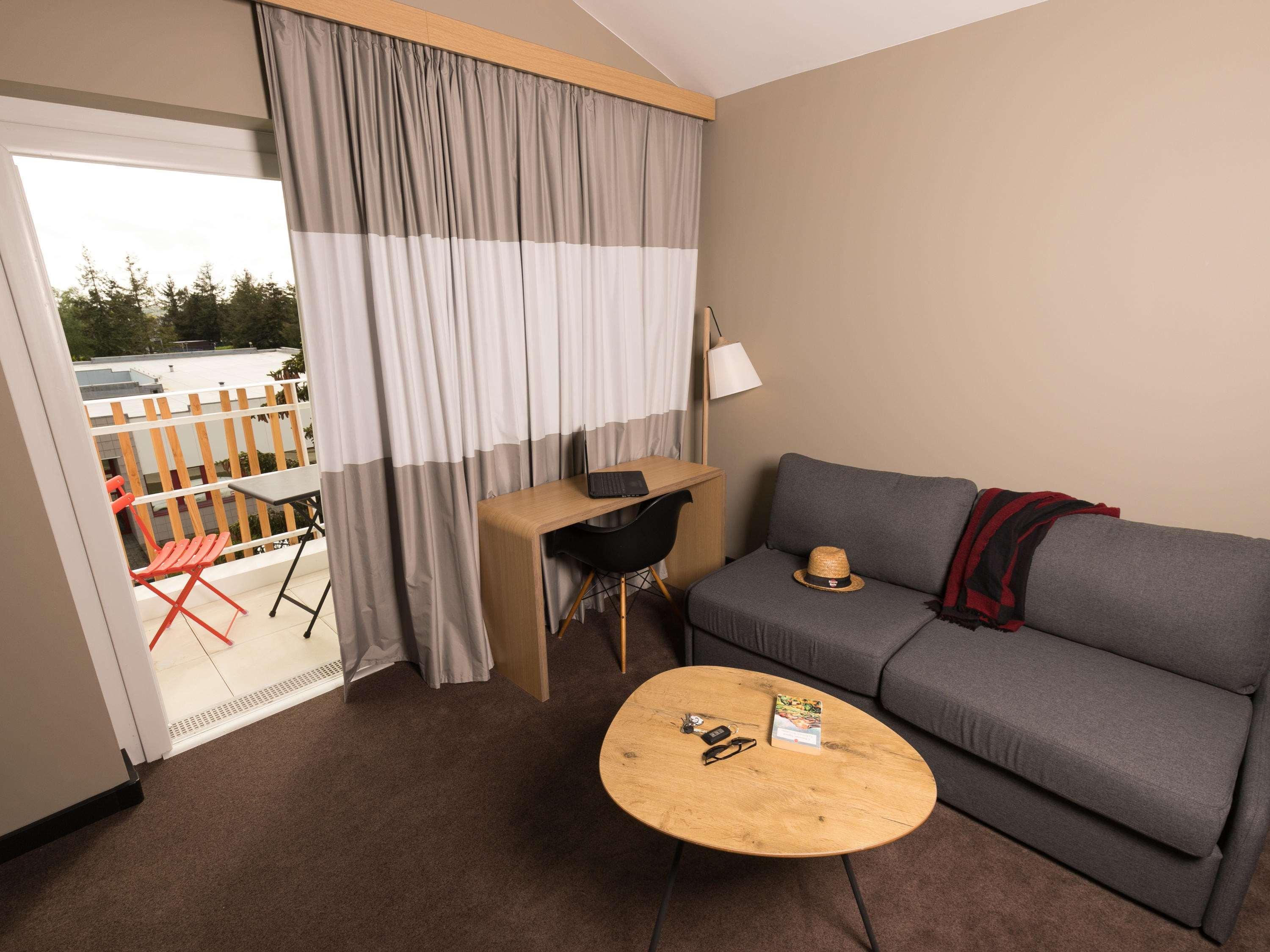 Отель Ibis Nantes Saint Herblain Экстерьер фото