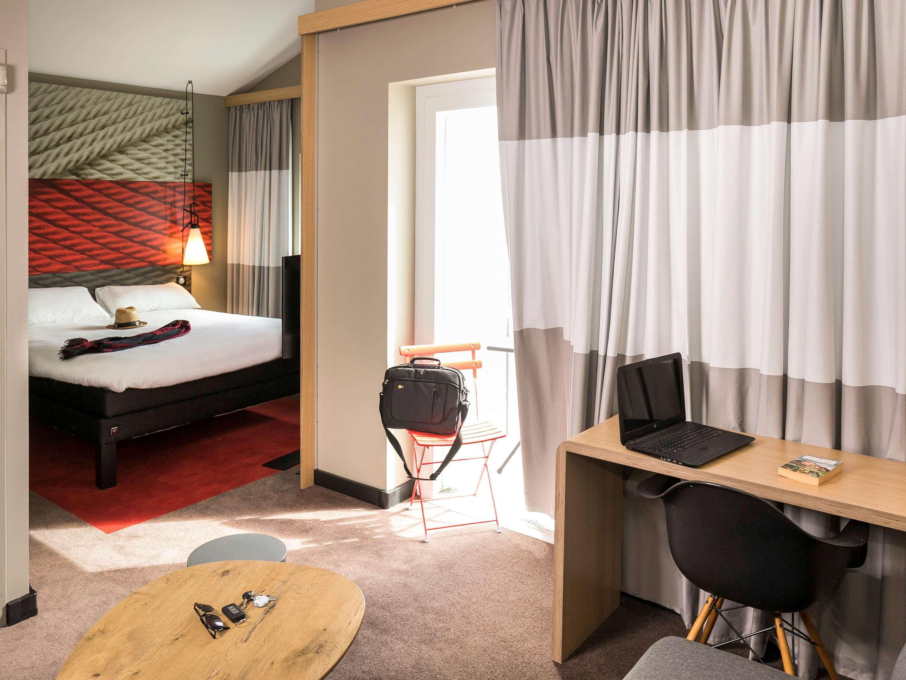 Отель Ibis Nantes Saint Herblain Экстерьер фото